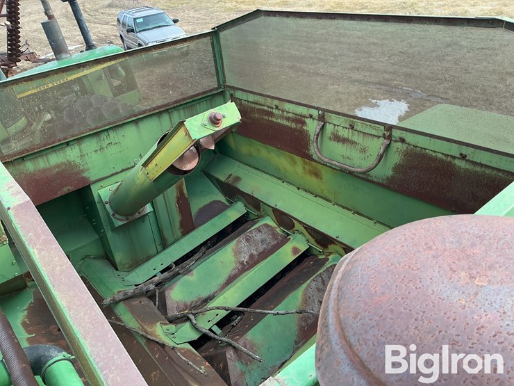 1977-john-deere-7700-image-11