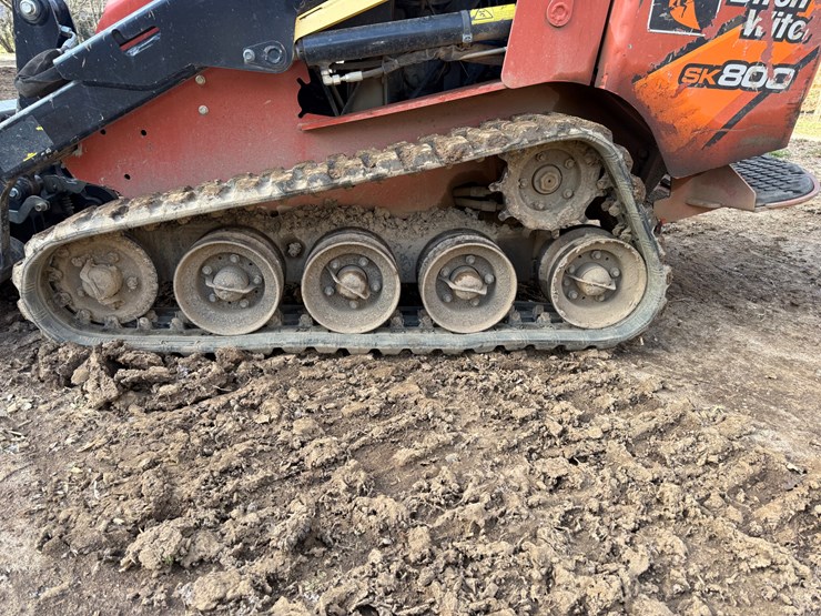 2019-ditch-witch-sk800-image-2