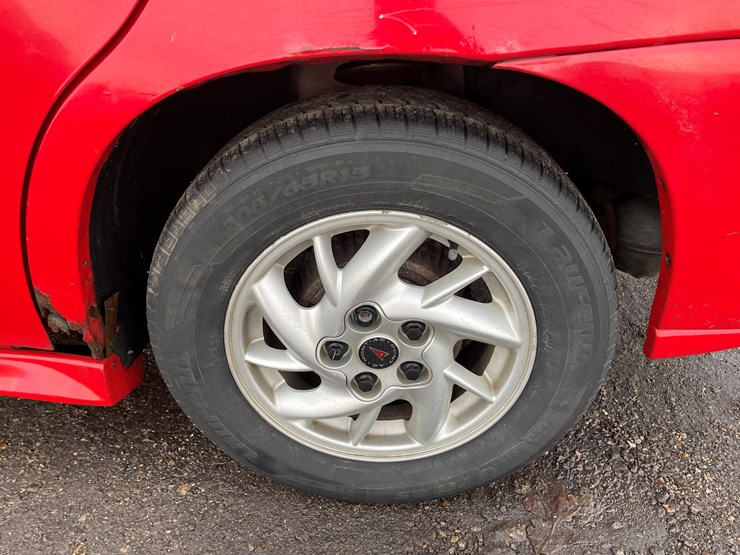 #1005-•-2004-pontiac-grand-am-sedan-(has-wi-title)-image-15