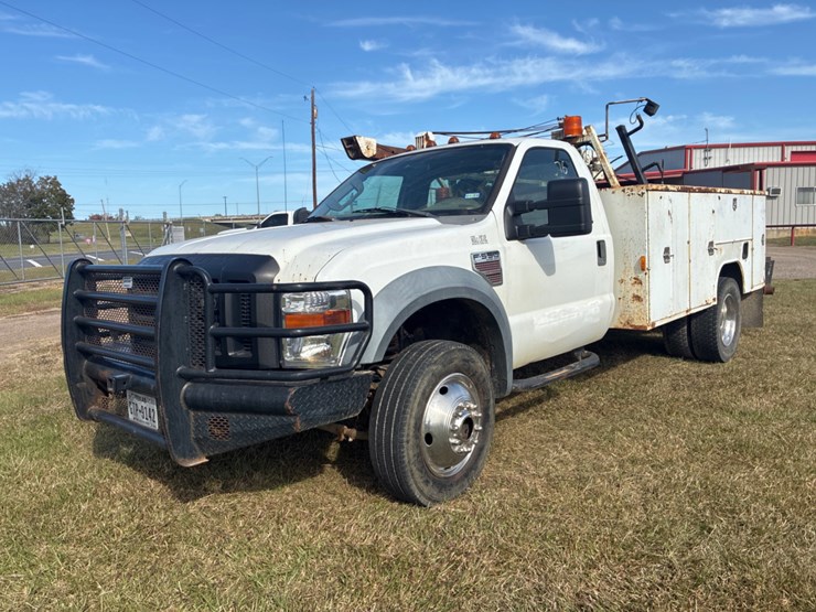 2008-ford-f550-image-1