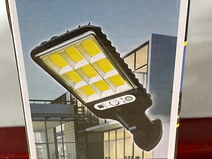 #2070-•-sensor-street-lamp-(t2)-image-2