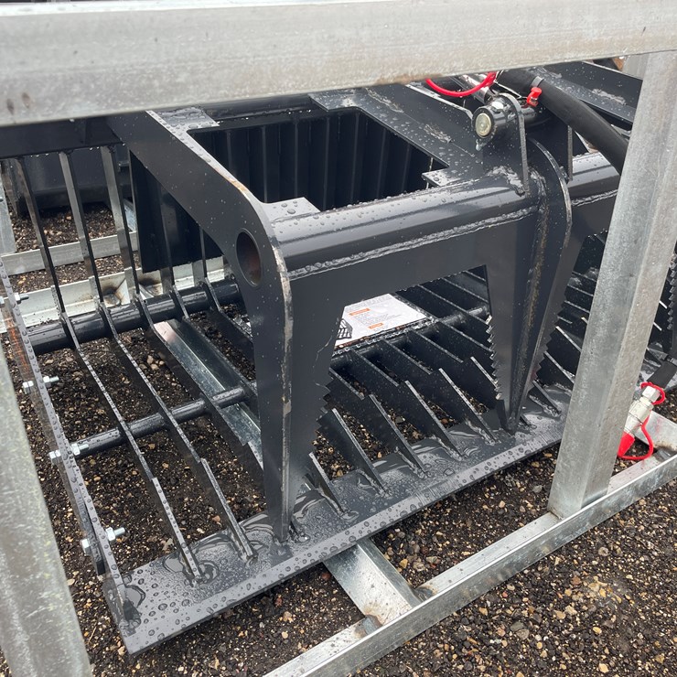 #1163 • Unused Landhonor Mini Skidsteer Grapple Bucket