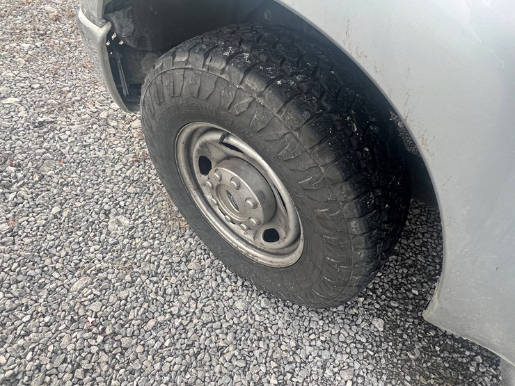 2015-ford-f350-xl-image-6