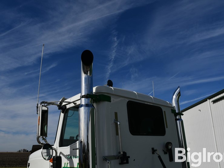 2007-international-9900i-image-17