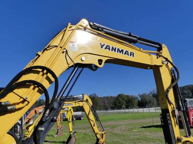 2016-yanmar-vio45-image-7