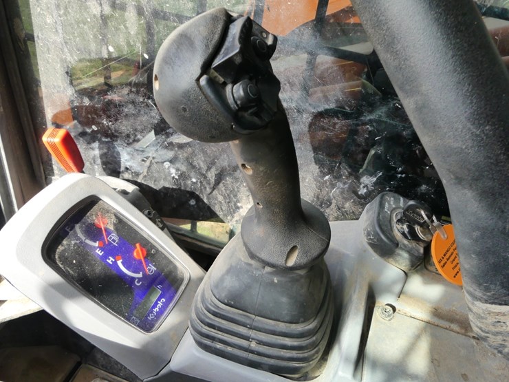 kubota-svl75-2-image-14