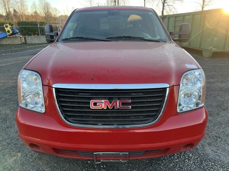 2012-gmc-yukon-image-8