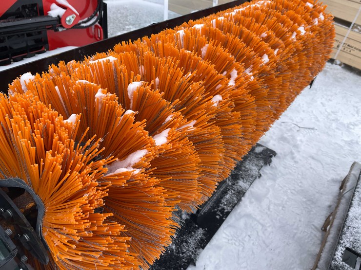 #4060-•-unused-60"-skid-steer-broom-(o11)-image-4