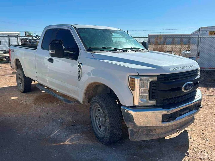 2019-ford-f250-image-3