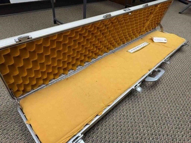 weatherby-mark-v---rifle---1-of-1000-image-18