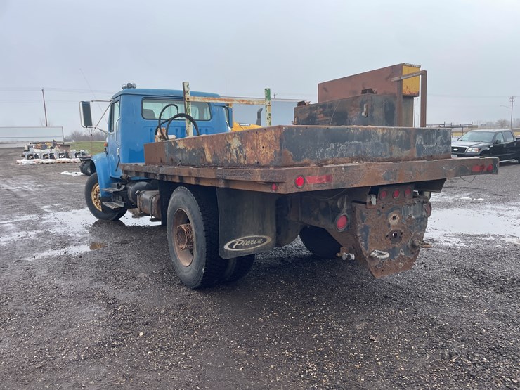 #1015-•-1992-navistar-international-transportation-flatbed-truck-(has-wi-title)-image-7