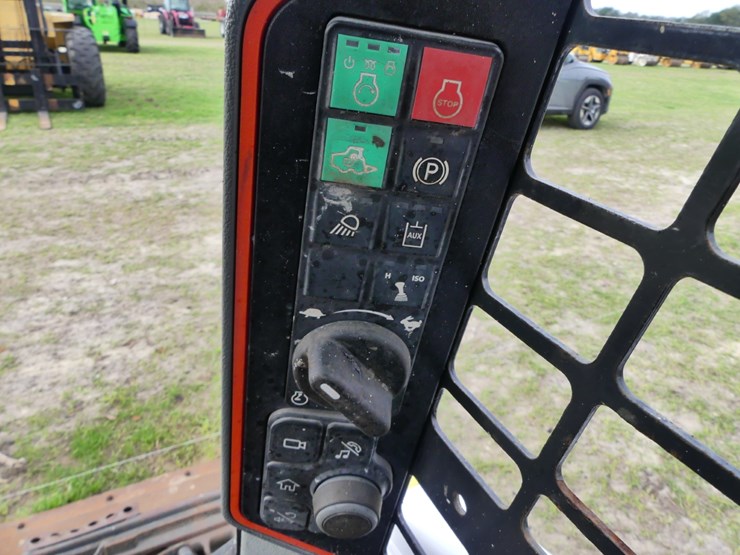 2022-bobcat-t66-image-14