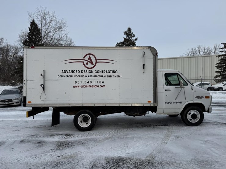 #2225-•-1996-chevrolet-box-truck-image-6