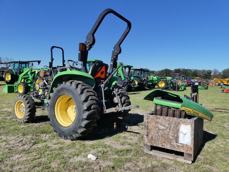 john-deere-3038e-image-3