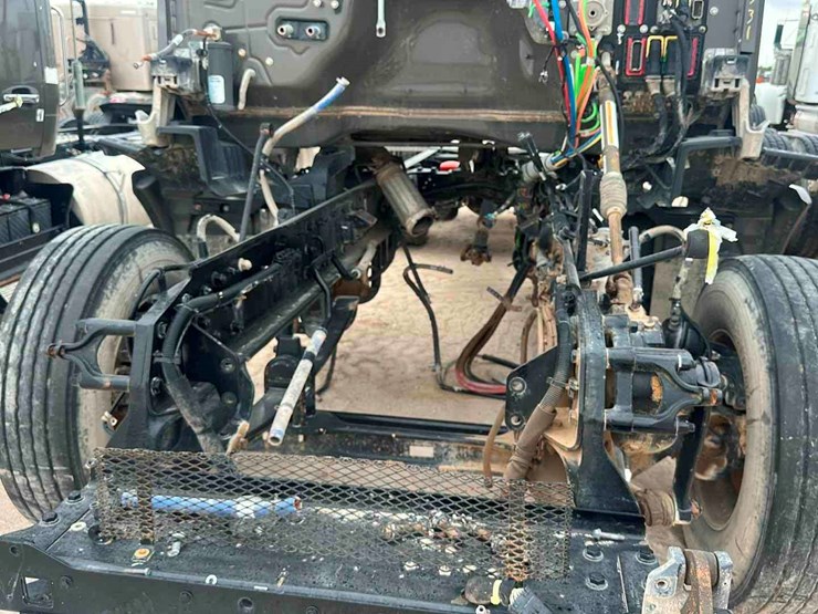 2019-kenworth-t880-image-8