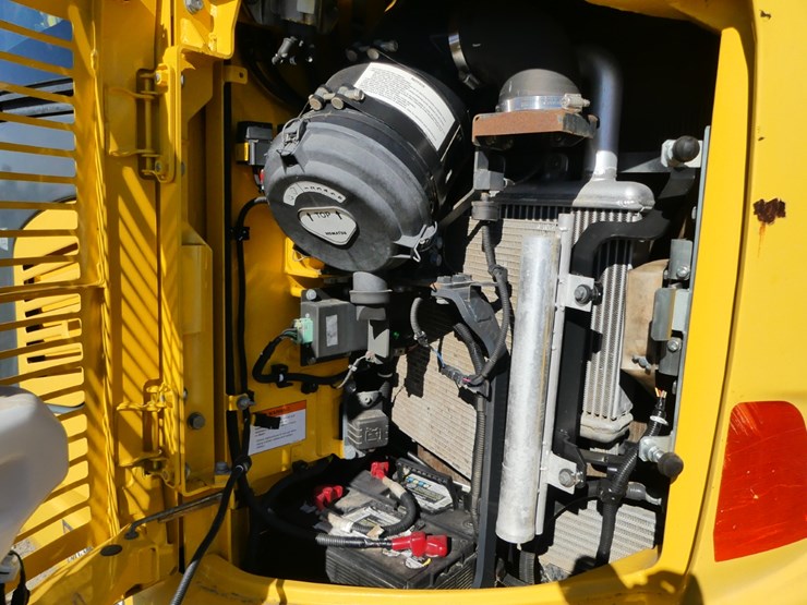 2017-komatsu-pc138us-lc-image-16