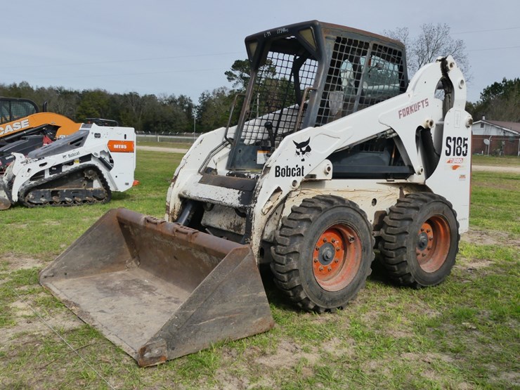2004-bobcat-s185-image-1