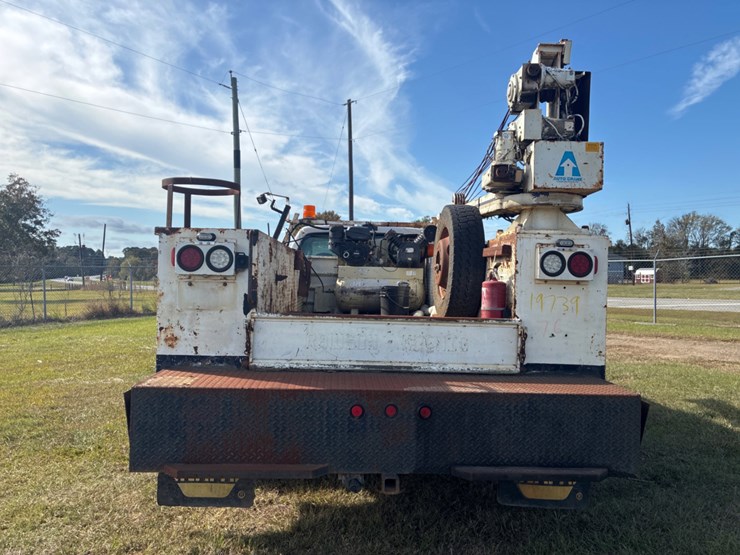 2008-ford-f550-image-5