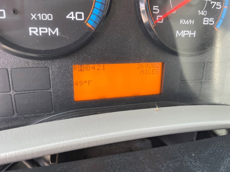 2019-international-durastar-4300-image-20