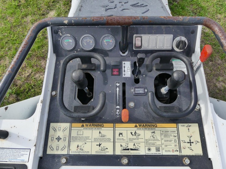 2019-bobcat-mt85-image-8