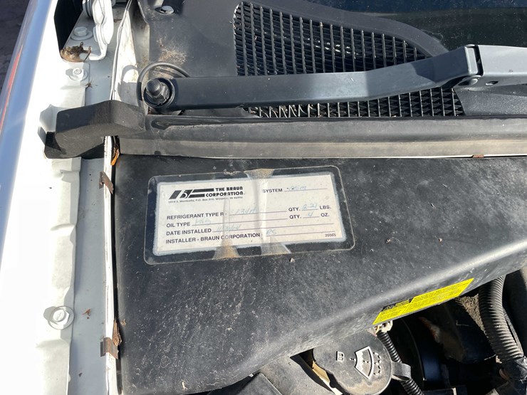 2005-chevrolet-venture-image-92