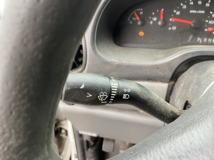 2004-ford-e350-sd-image-27