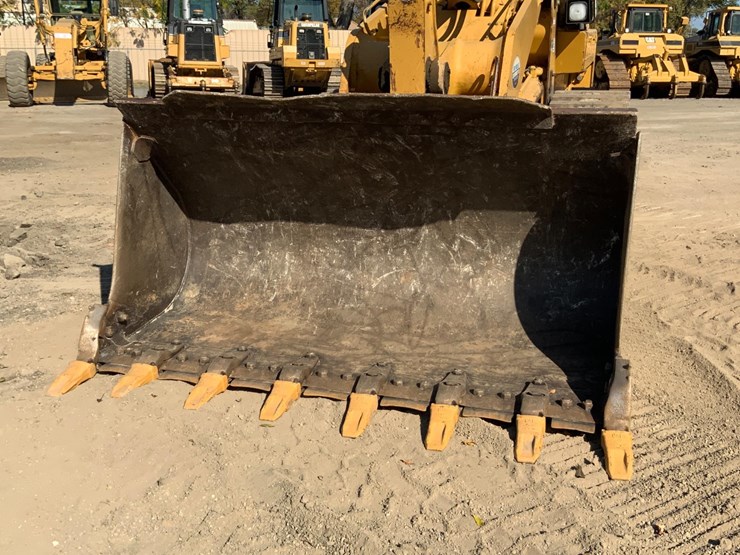 2005-caterpillar-963c-image-16