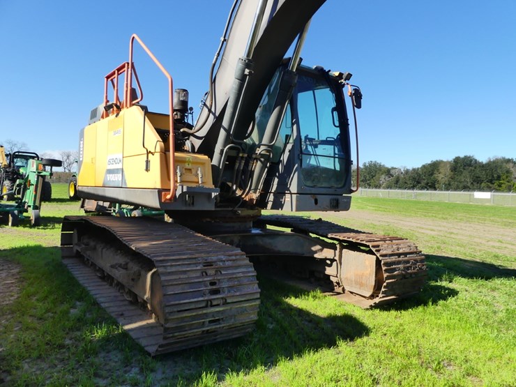 volvo-ec220el-image-4