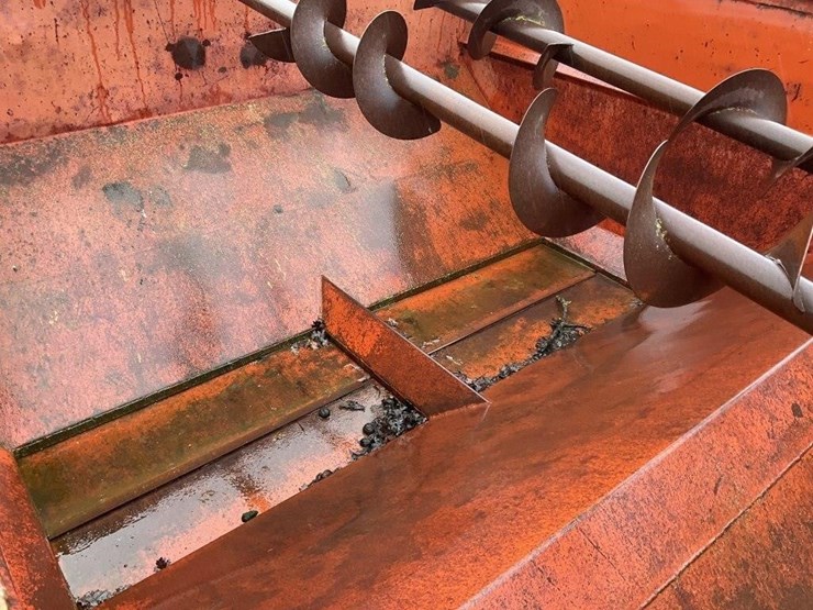 (offsite)-thomas-14'x8'-bottom-dump-nut-cart-image-8