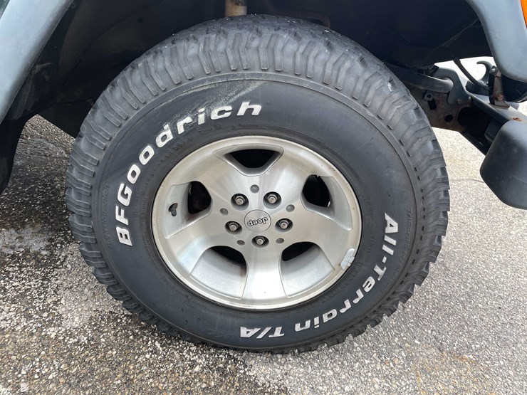 2000-jeep-wrangler-sport-image-5