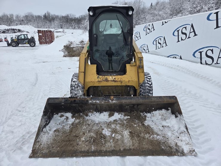 caterpillar-236d-image-8