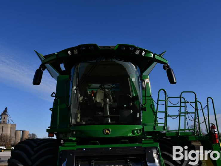 2023-john-deere-s780-image-10