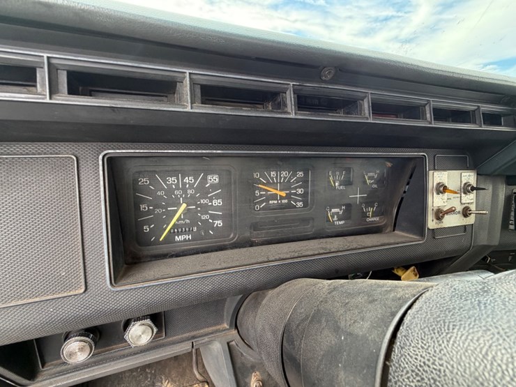 1994-ford-f700-image-8