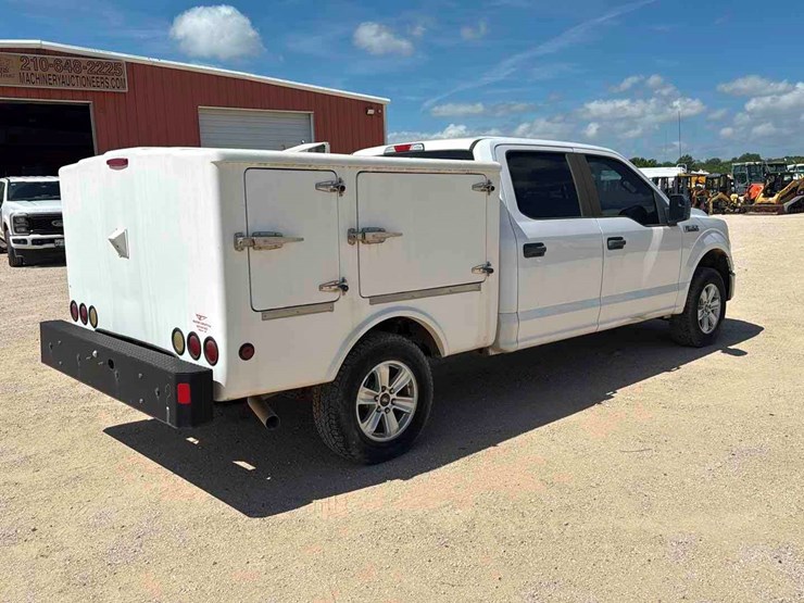 2017-ford-f150-image-4