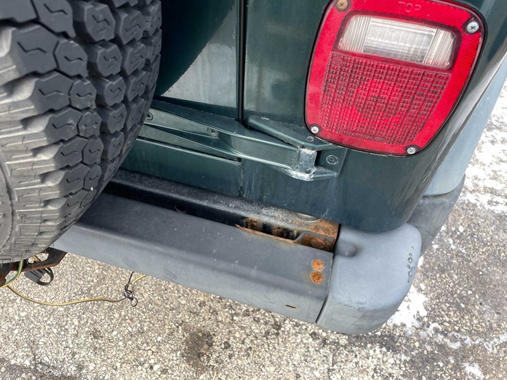 2000-jeep-wrangler-sport-image-24