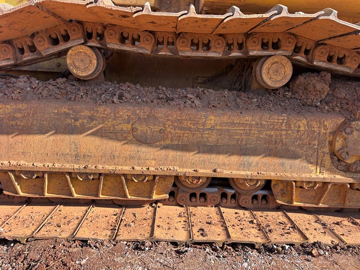 komatsu-d61pxi-24-image-20