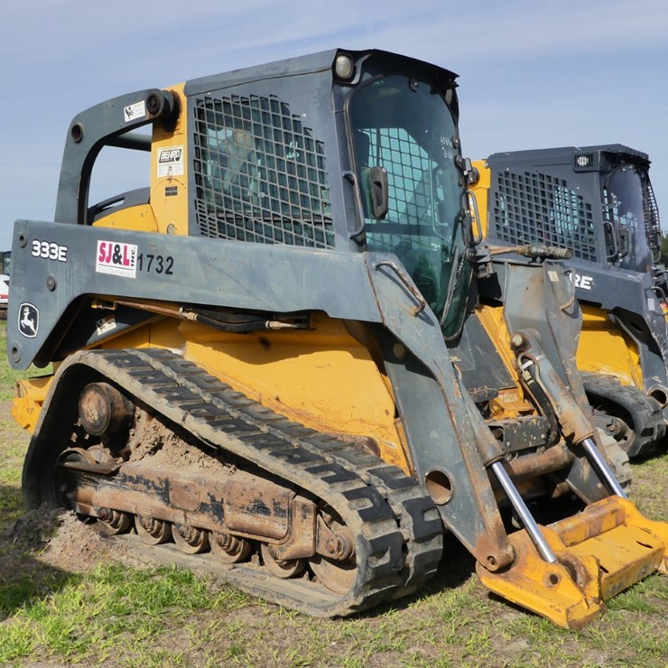 2013 DEERE 333E