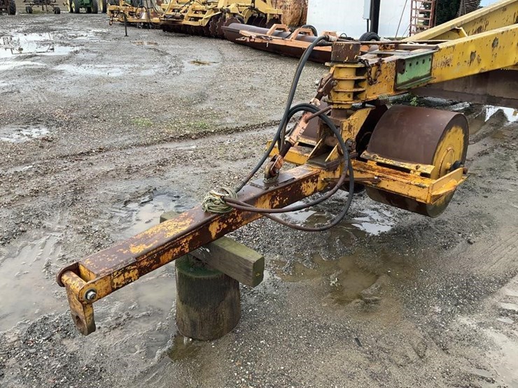 marvin-16'x30'-triplane-image-15