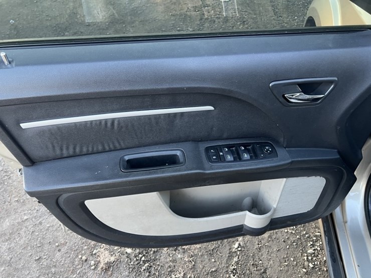 2009-dodge-journey-sxt-image-28