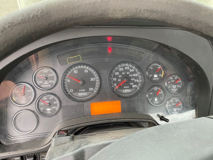 #1000-•-2015-international-tandem-axle-day-cab-semi-tractor-(has-wi-title)-image-39