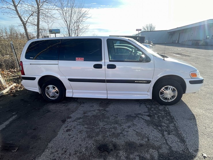 2005-chevrolet-venture-image-4