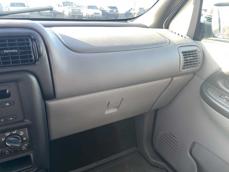 2005-chevrolet-venture-image-84