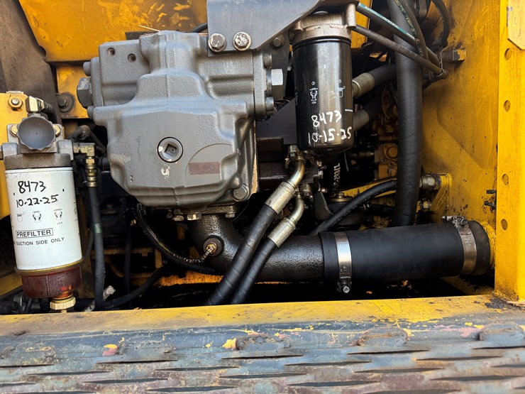 komatsu-pc270-lc-8-image-74