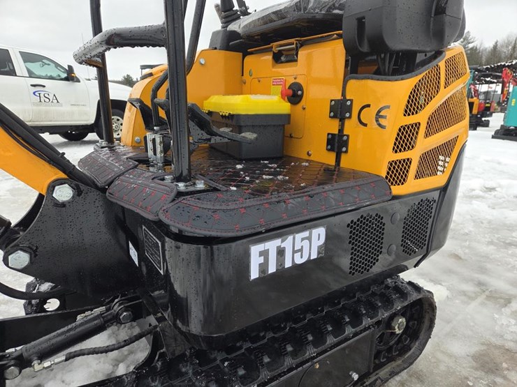 #5016-•-unused-future-ft15p-mini-excavator-image-16