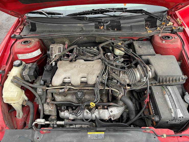 #1005-•-2004-pontiac-grand-am-sedan-(has-wi-title)-image-31