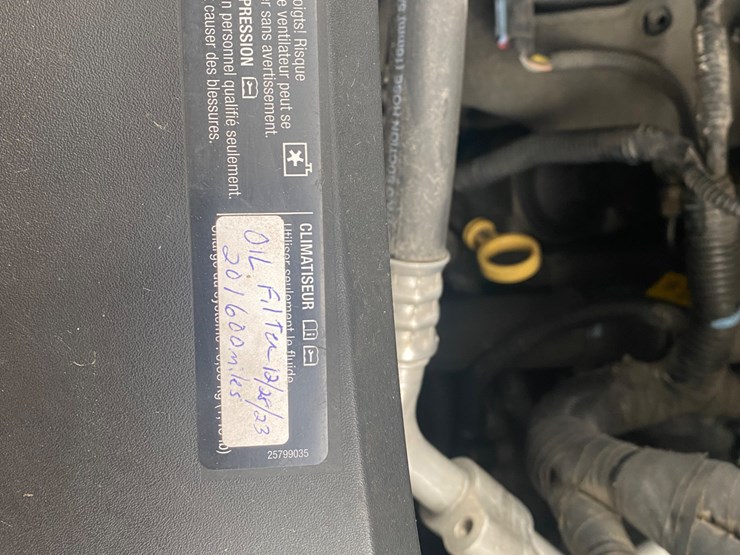 2015-chevrolet-equinox-lt-image-20