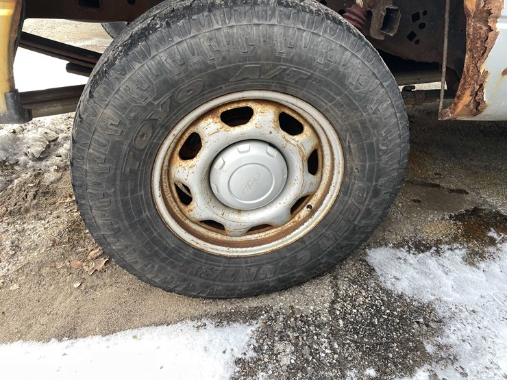 2013-ford-f150-image-13