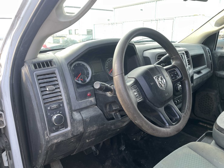 2016-ram-2500-tradesman-image-86