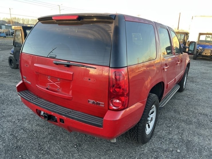 2012-gmc-yukon-image-4