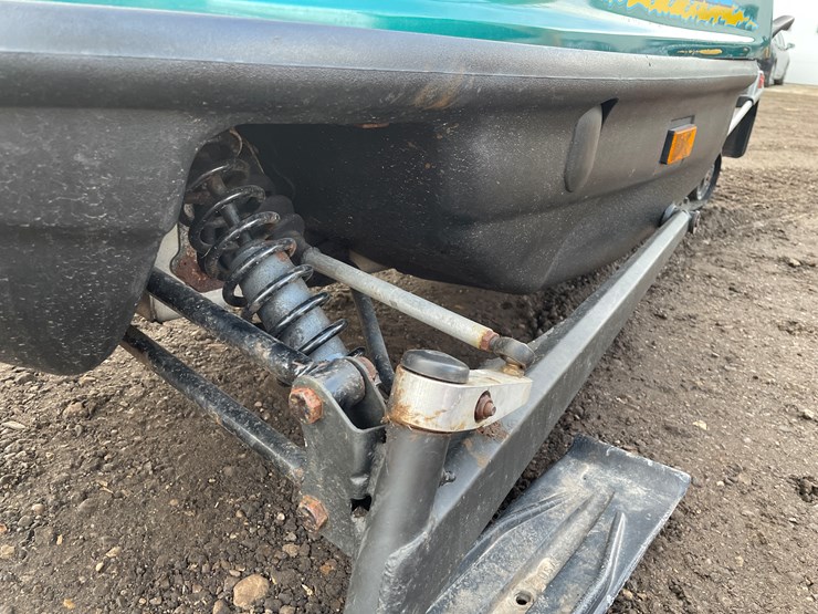 #1044-•-1996-ski-doo-touring-sle500-snowmobile-image-10